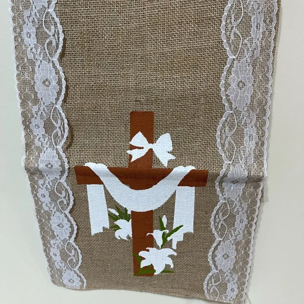 Easter Burlap and Lace Table Runner NWT